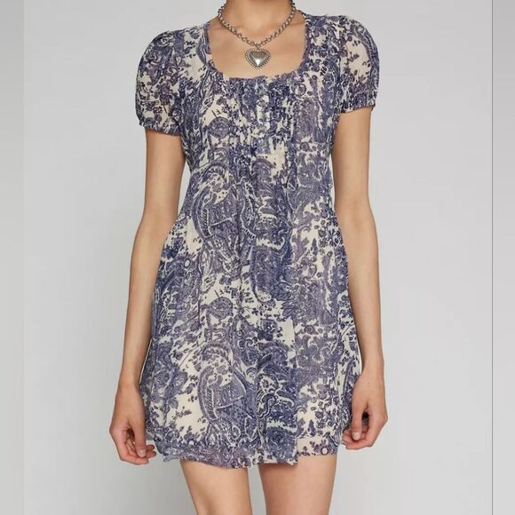 Kimchi Blue Babydoll romantic Mini swing toile Dress size s - Picture 3 of 5